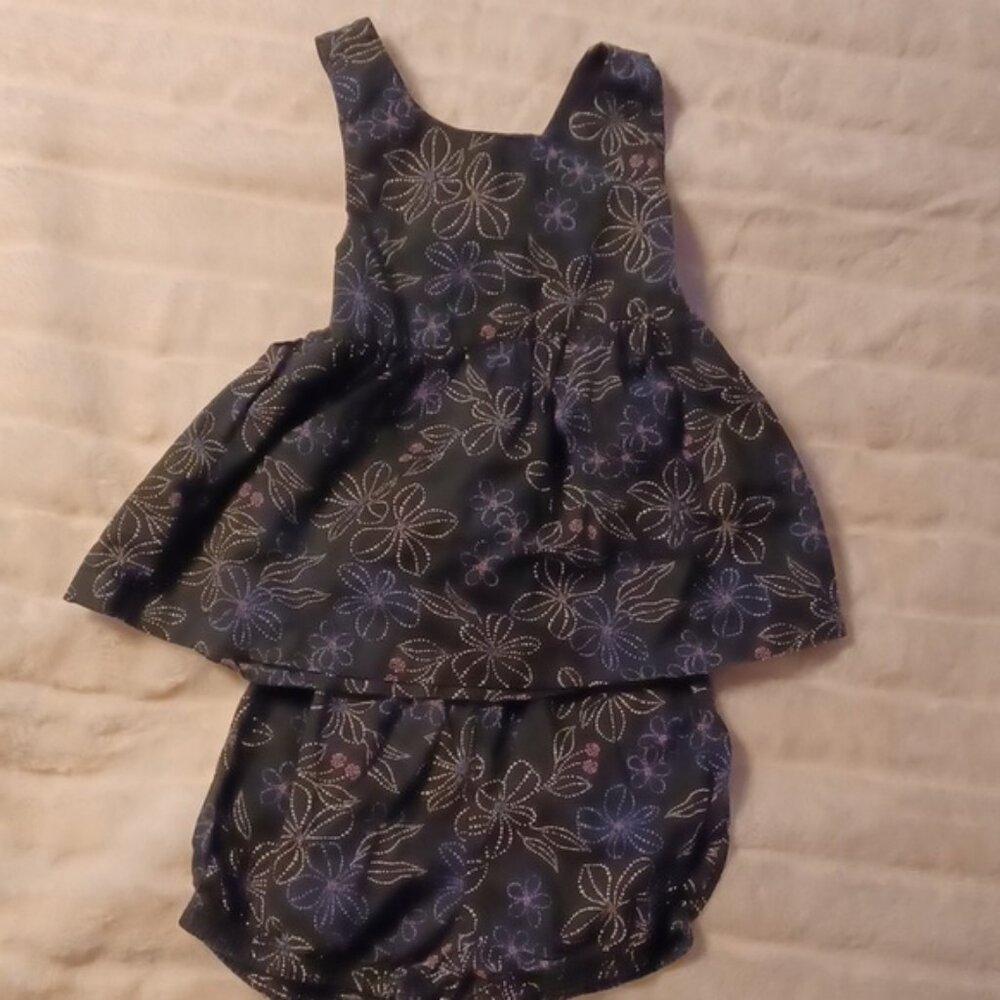 Carter's two piece shorts with top, 24 morths.